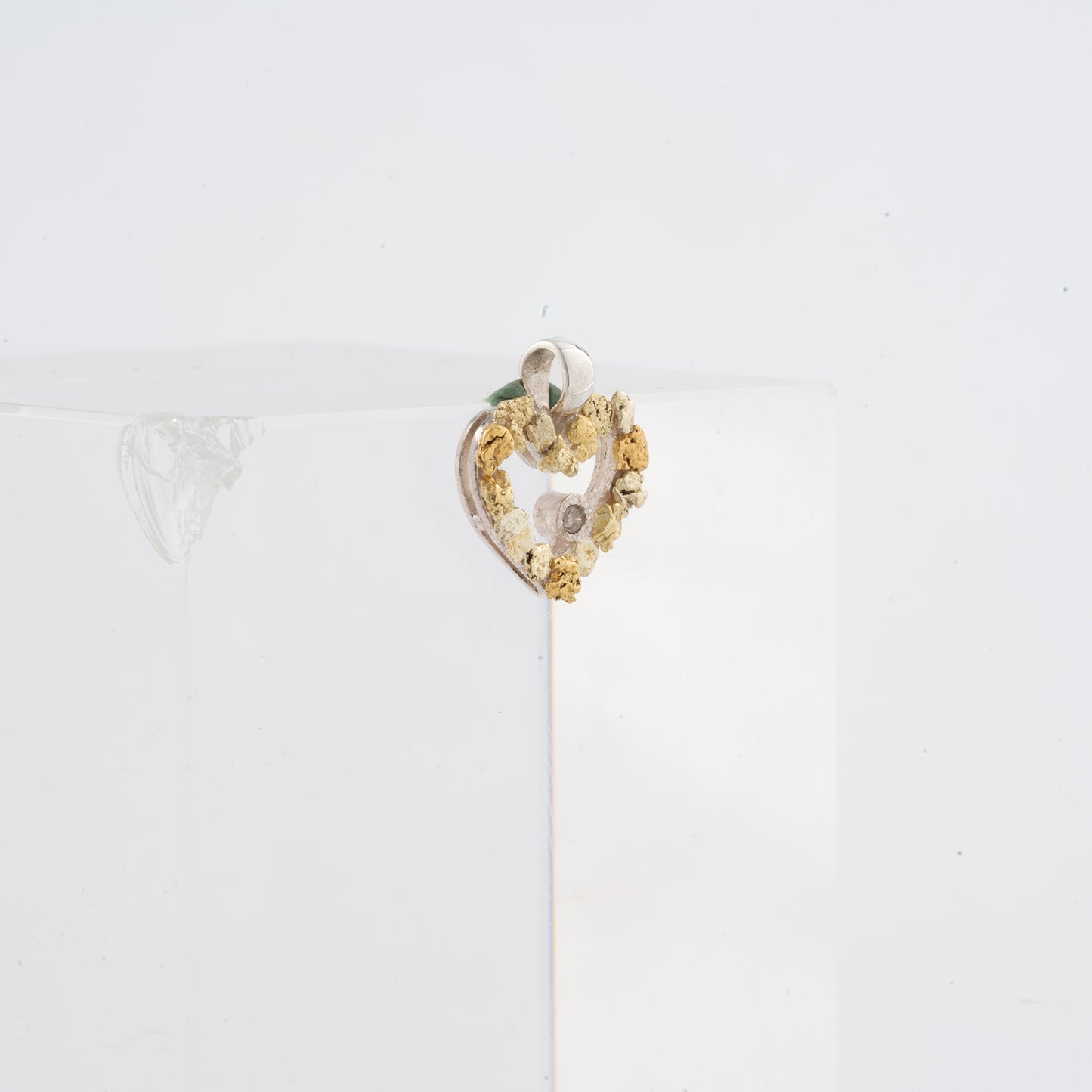 Heart Pendant (w Stone)